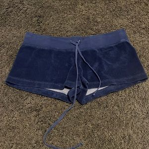 Hard tail shorts size XL